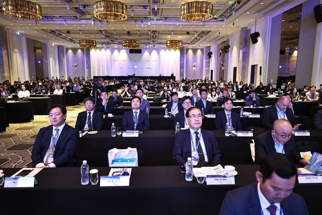 Opening Ceremony & Keynote 1